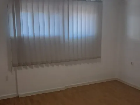 Izdavanje, poslovni prostor, 41m², Preko Morače, Podgorica - image 6