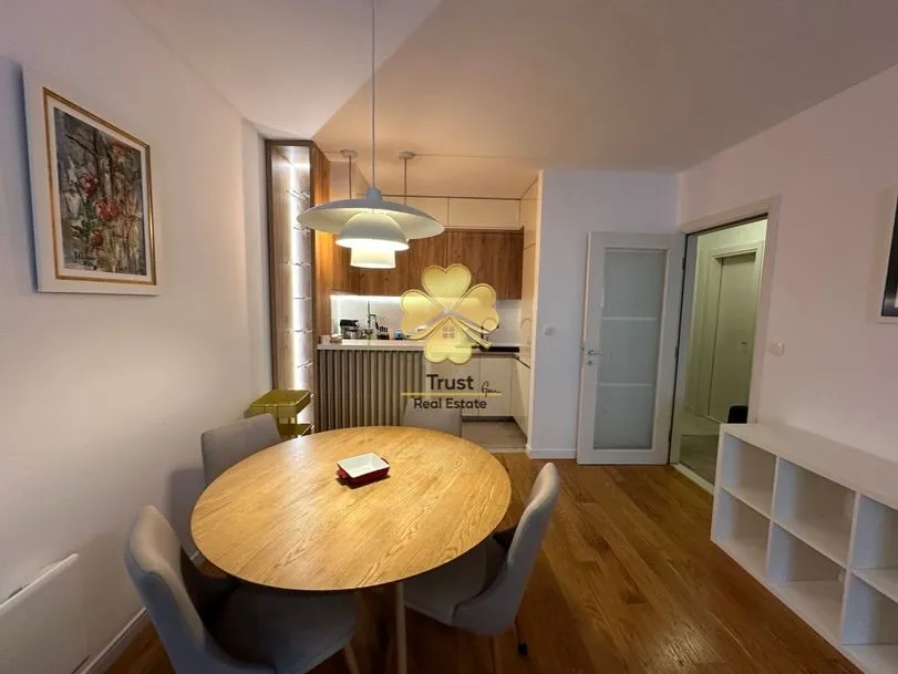 Rent, two bedroom apartment, 70m², Central Point, Podgorica