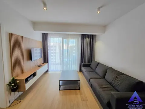 Prodaja, jednosoban stan, 52m², Bečići, Budva - image 1