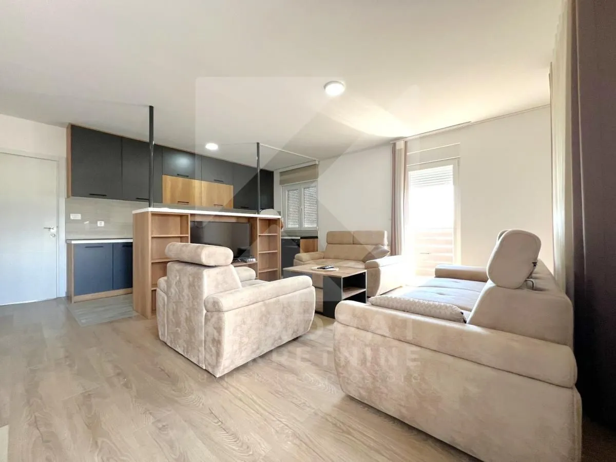 Izdavanje, dvosoban stan, 70m², Donja Gorica, Podgorica