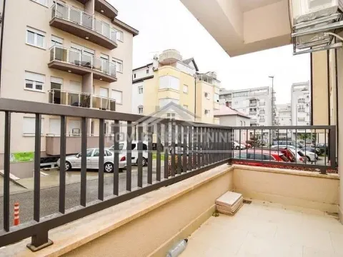 Rent, two bedroom apartment, 65m², Blok 9, Podgorica - image 7