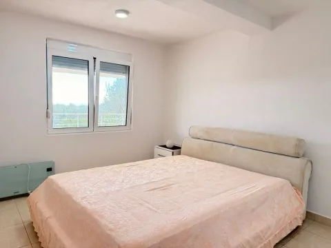 Prodaja, kuća, 207m², Pečurice, Bar - image 3