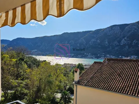 Prodaja, trosoban stan, 88m², Podgorica, Crna Gora - image 1