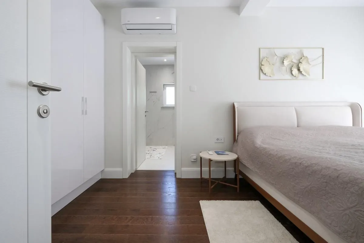 Prodaja, trosoban stan, 166m², Đenovići, Herceg Novi