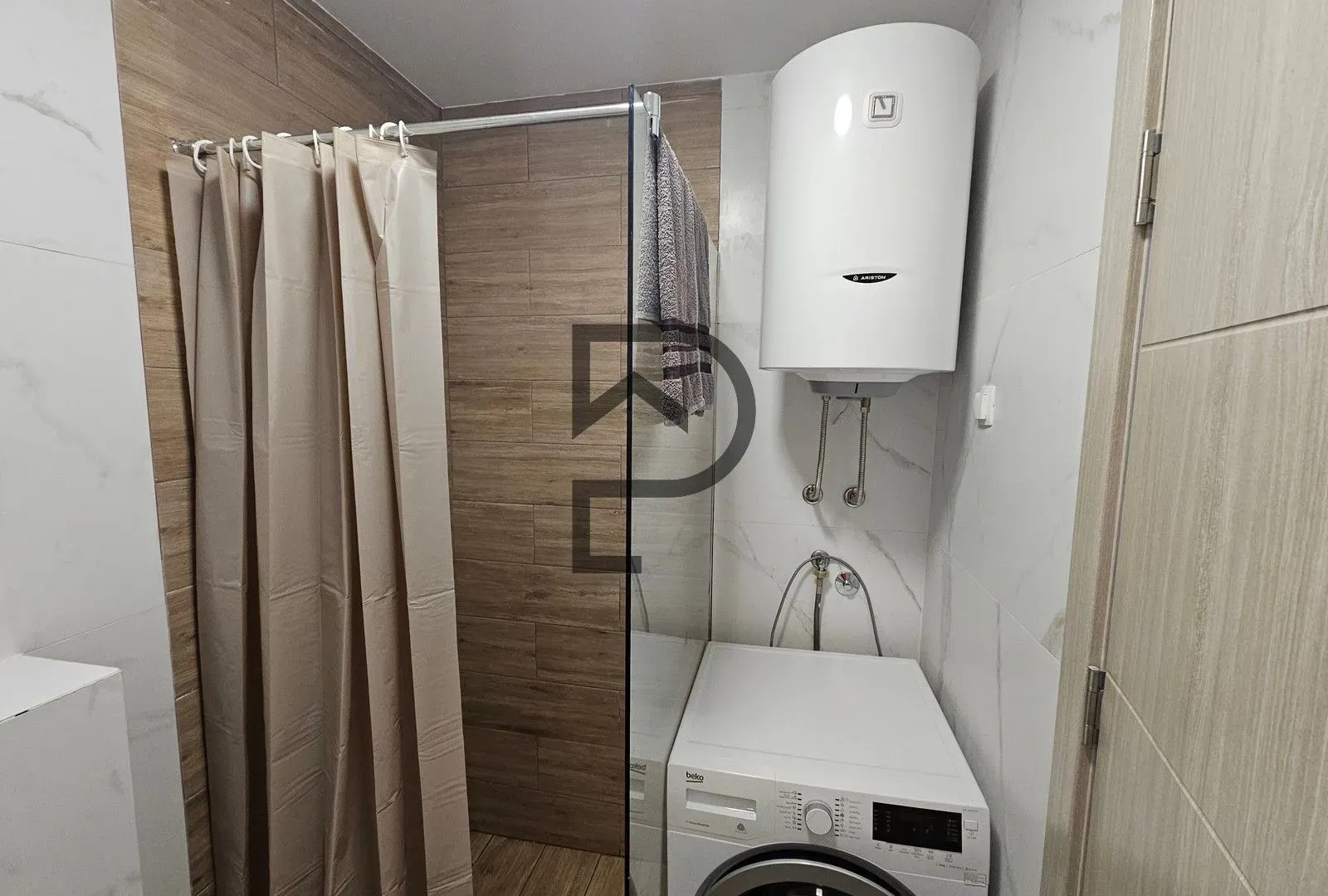 Rent, one bedroom apartment, 46m², Pobrežje, Podgorica