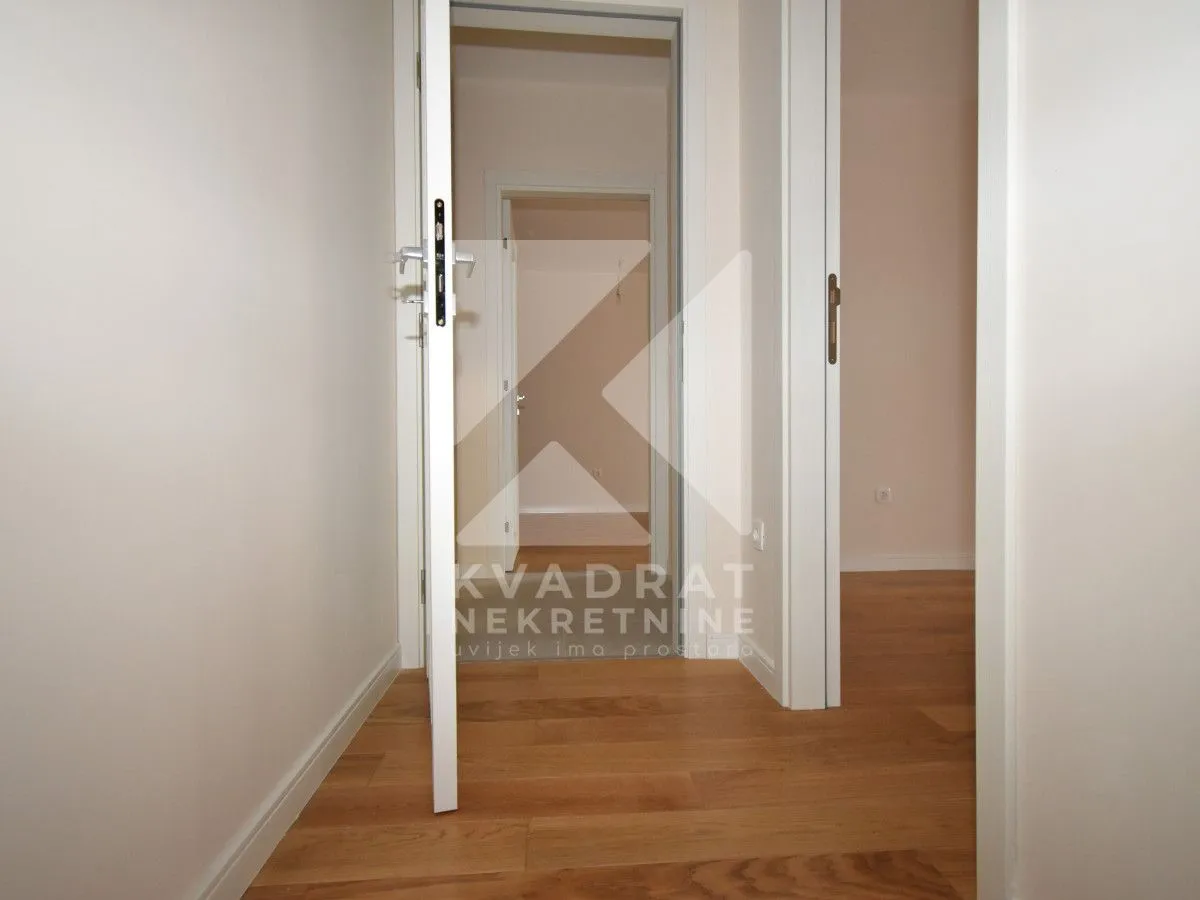 Rent, two bedroom apartment, 68m², Central Point, Podgorica