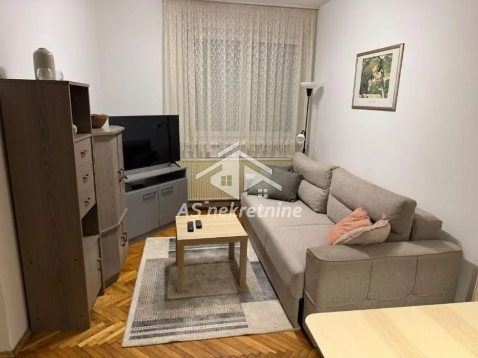 Rent, four bedroom apartment, 79m², Autokomanda, Voždovac Sve Podlokacije