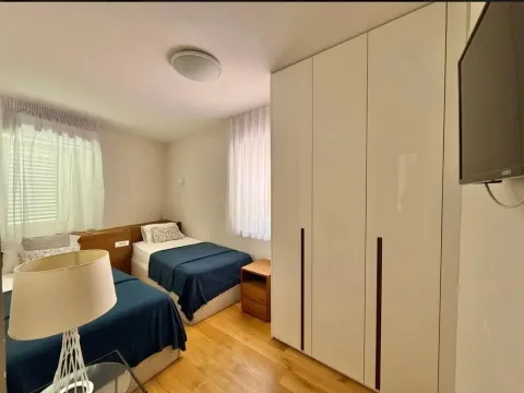 Rent, three bedroom apartment, 124m², Centar, Budva - image 18