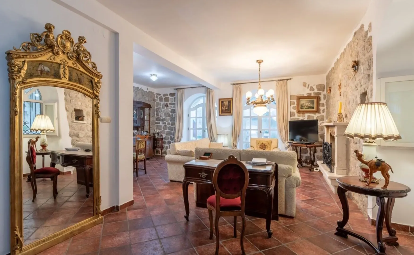 Sale, house, 409m², Ljuta, Kotor