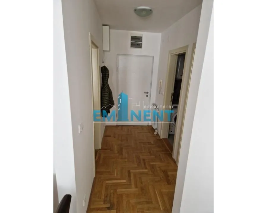 Izdavanje, dvosoban stan, 42m², Novi Beograd Blok 72, Novi Beograd Sve Podlokacije