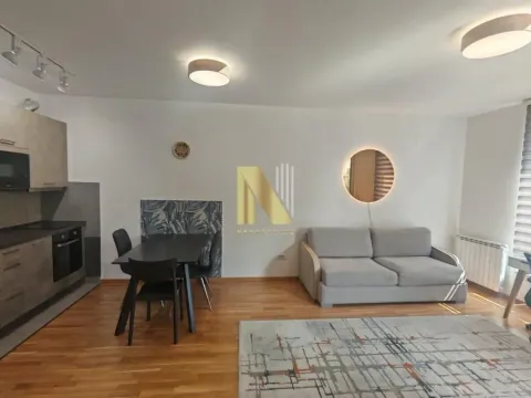 Izdavanje, dvosoban stan, 43m², Sajmište, Novi Sad - image 3