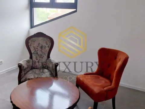 Izdavanje, poslovni prostor, 120m², Centar, Podgorica - image 6