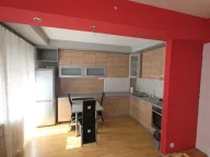 Izdavanje, trosoban stan, 70m², Karaburma, Palilula Sve Podlokacije - image 3