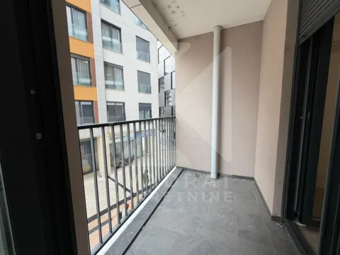 Izdavanje, dvosoban stan, 80m², Kruševac, Podgorica - image 5