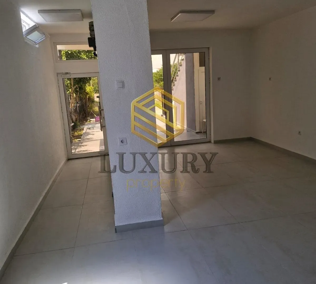 Rent, office space, 90m², Masline, Podgorica