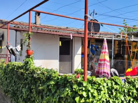 Prodaja, kuća, 80m², Konik, Podgorica - image 1