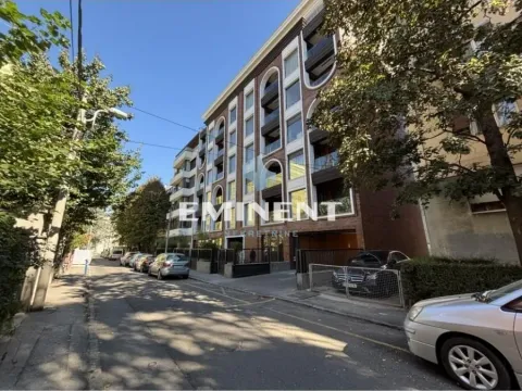 Prodaja, četvorosoban stan, 119m², Vračar Sve Podlokacije, Beograd