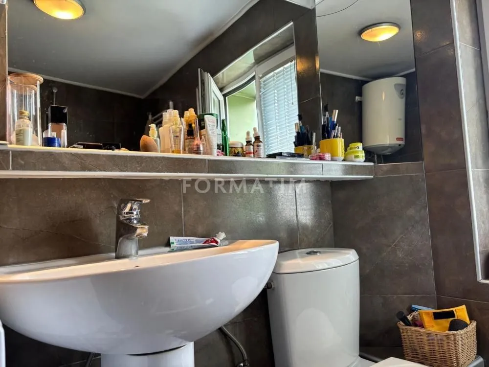 Izdavanje, četvorosoban stan, 120m², Stari Grad, Beograd