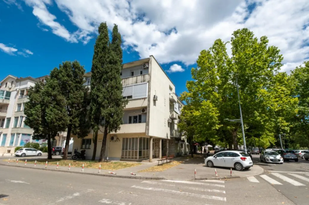 Prodaja,  poslovni prostor, 47m2, Preko Morače, Podgorica