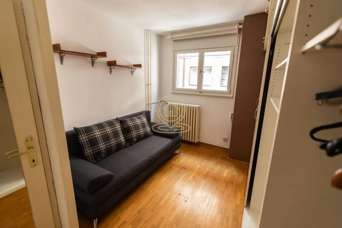 Izdavanje, četvorosoban stan, 90m², Novi Beograd Blok 19, Novi Beograd Sve Podlokacije