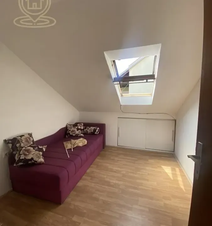 Izdavanje, trosoban stan, 59m², Palilula, Niš