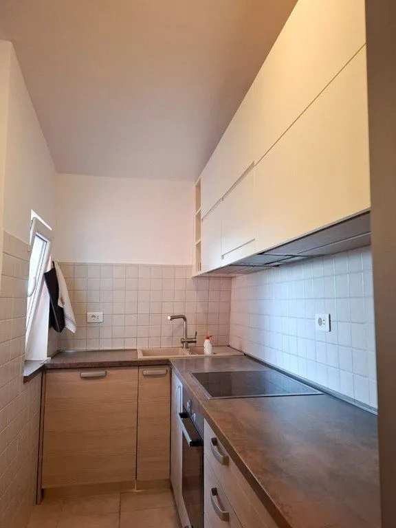 Izdavanje, dvosoban stan, 64m², Stari Aerodrom, Podgorica