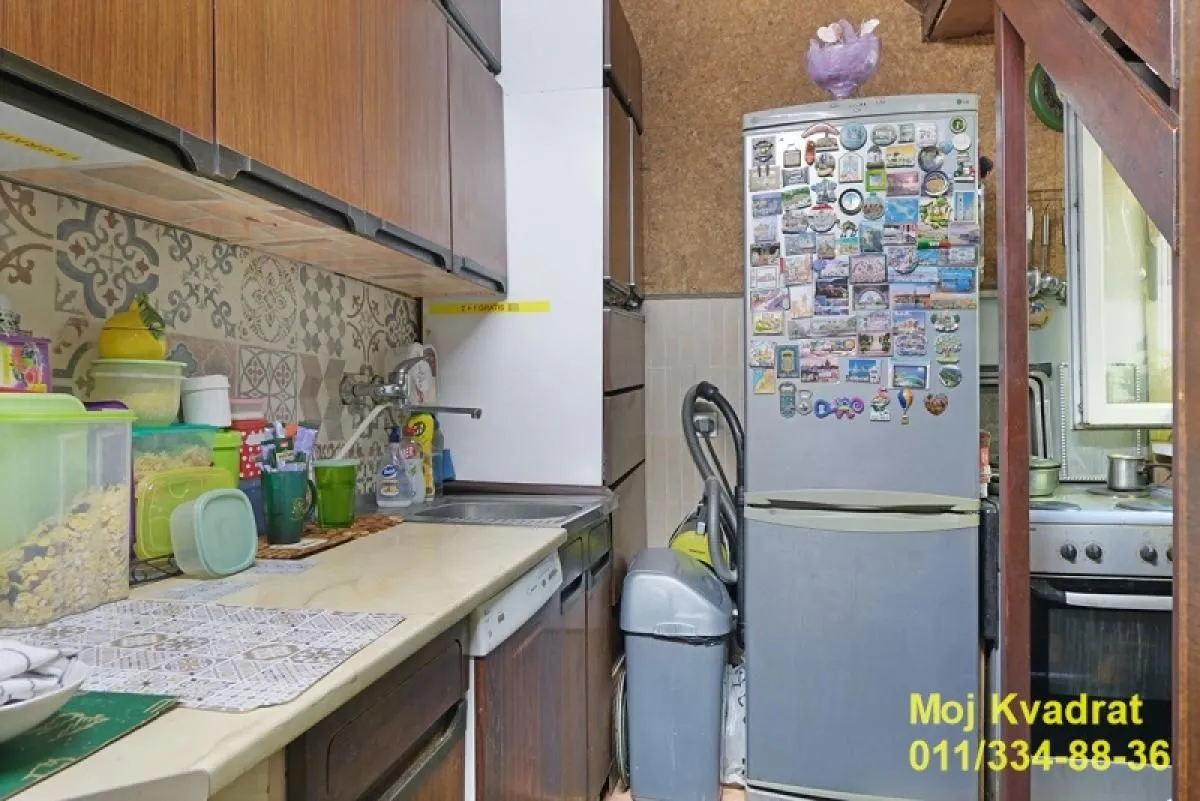 Sale, four bedroom apartment, 98m², Stari Grad, Beograd