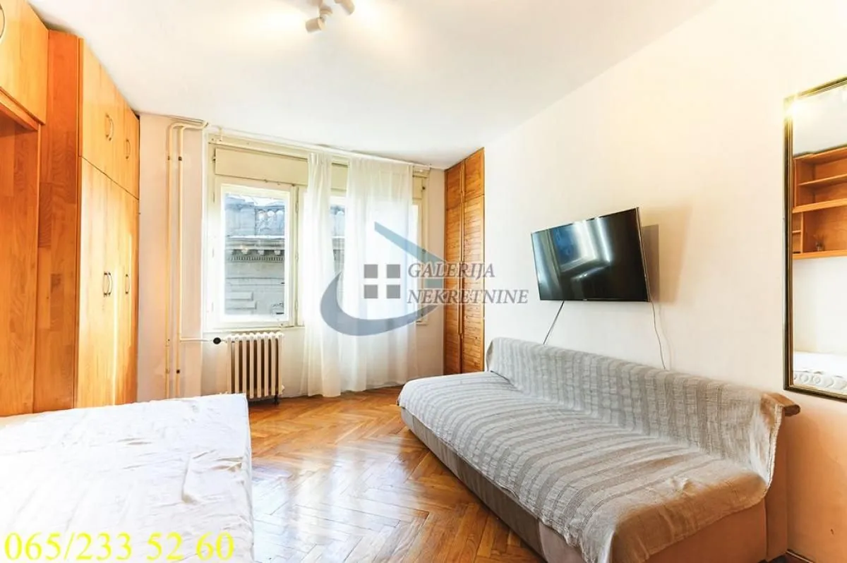 Prodaja, trosoban stan, 68m², Stari Grad, Beograd