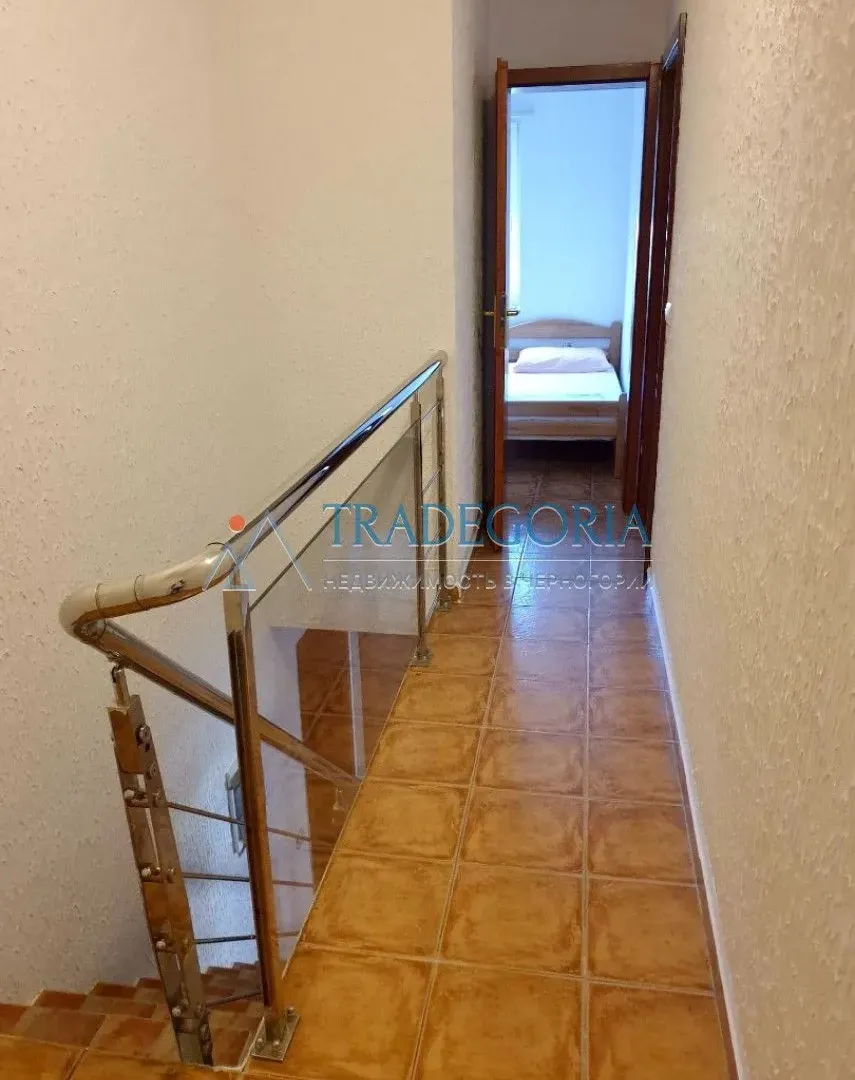 Prodaja, trosoban stan, 90m², Sutomore, Bar