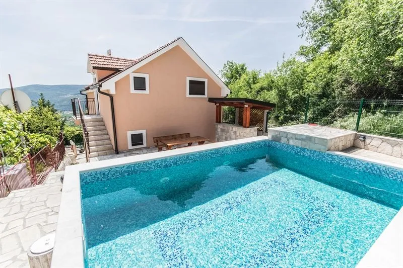 Prodaja, kuća, 100m², Sušćepan, Herceg Novi