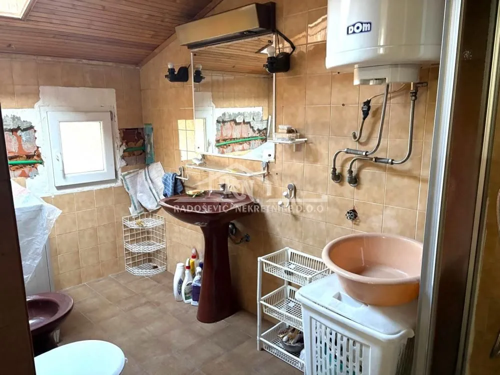 Prodaja, trosoban stan, 88m², Petlovo Brdo, Beograd