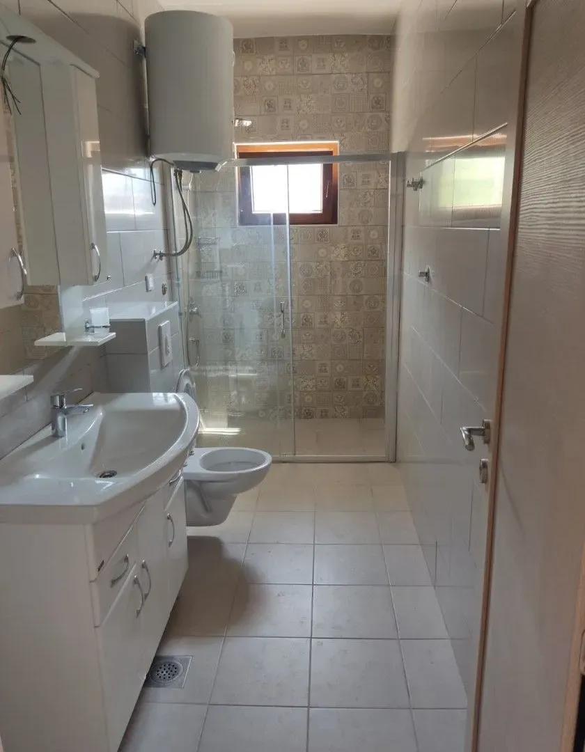Prodaja, trosoban stan, 217m², Mažina, Tivat