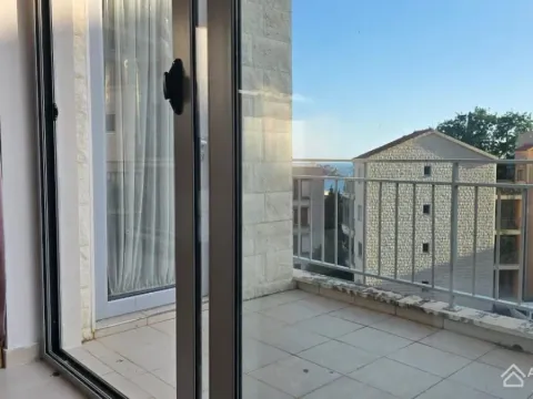 Sale, one bedroom apartment, 50m², Petrovac, Budva - image 8