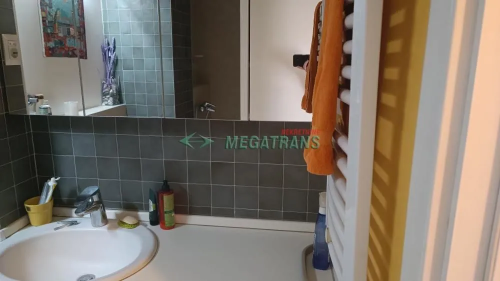 Izdavanje, dvosoban stan, 45m², Grbavica, Novi Sad Sve Podlokacije