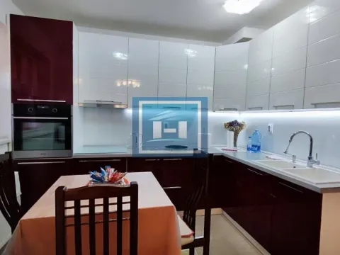 Prodaja, trosoban stan, 78m², Centar, Jagodina - image 10