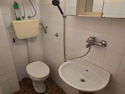 Rent, one bedroom apartment, 36m², Pejton, Podgorica - image 13