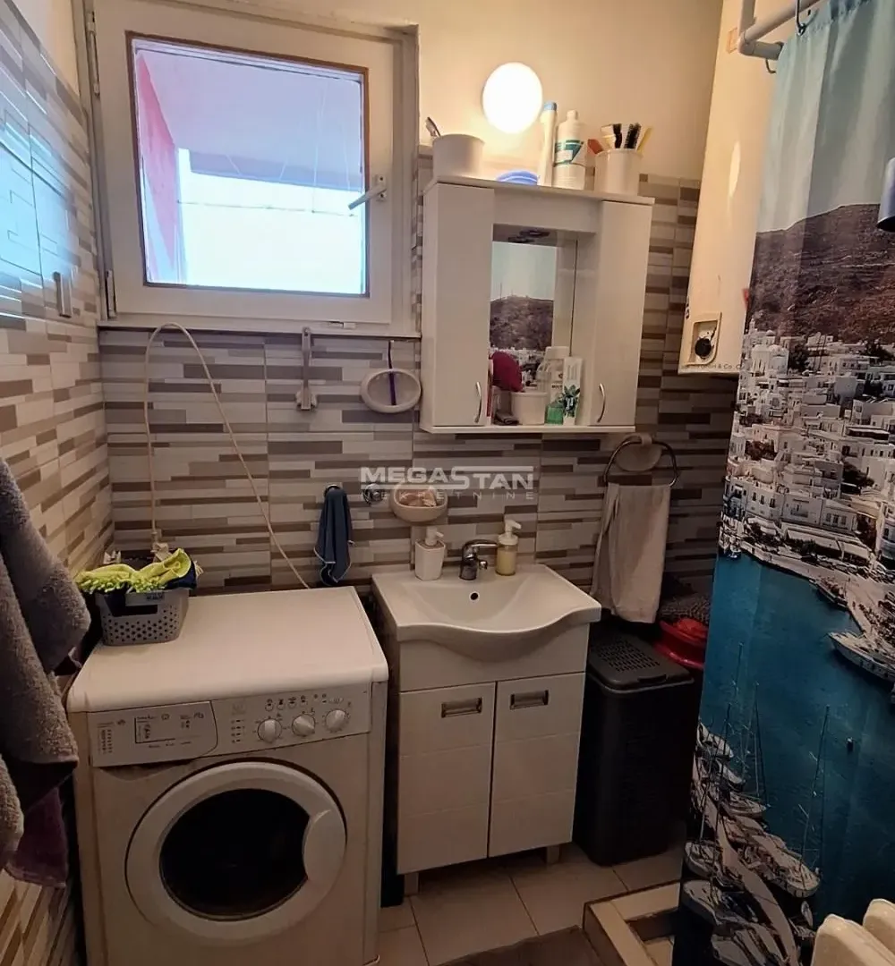Prodaja, dvosoban stan, 64m², Novi Beograd Blok 62, Novi Beograd Sve Podlokacije