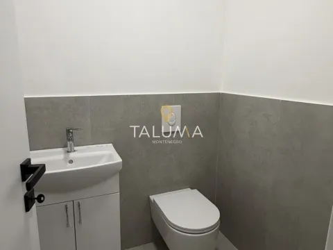 Rent, office space, 95m², City Kvart, Podgorica - image 8