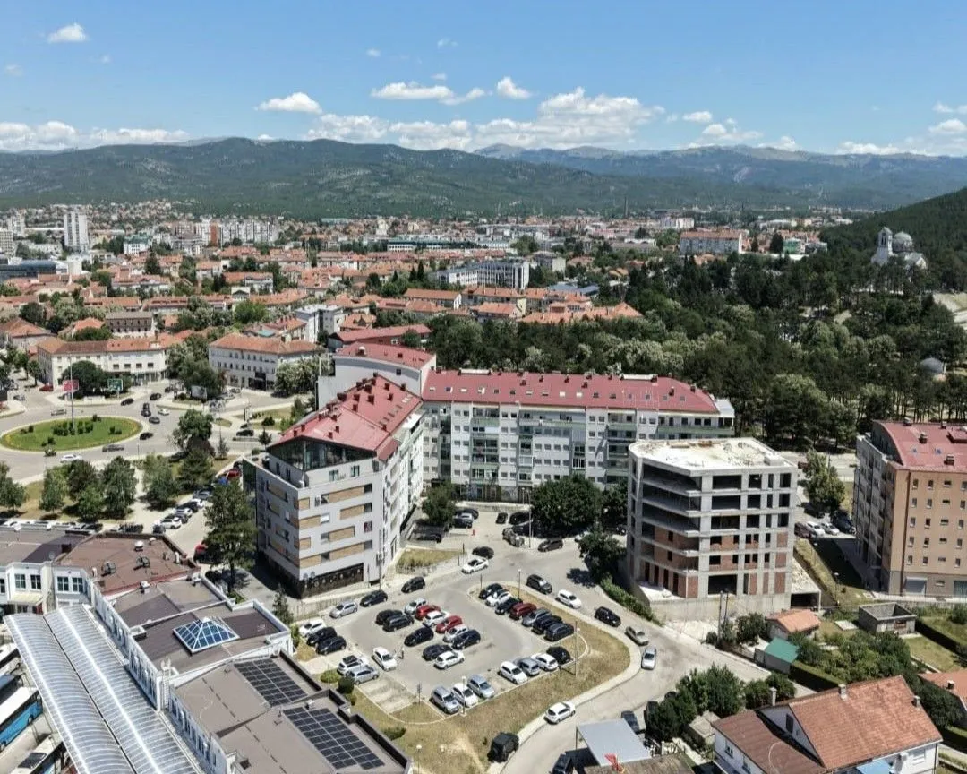 Prodaja, jednosoban stan, 48m², Centar, Nikšić