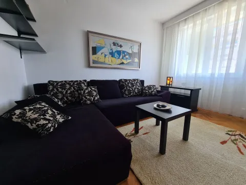 Izdavanje, dvosoban stan, 65m², Stara Varoš, Podgorica - image 17