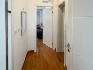 Izdavanje, dvosoban stan, 92m², Centar, Tivat - image 5