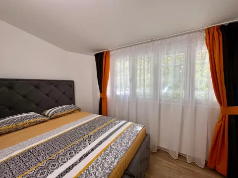 Prodaja, trosoban stan, 80m², Budva, Crna Gora - image 11