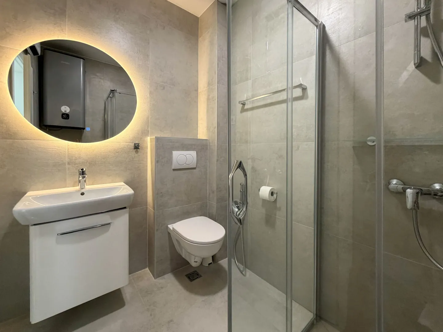 Rent, one bedroom apartment, 47m², Dobrota, Kotor
