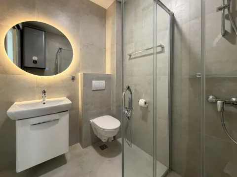 Rent, one bedroom apartment, 47m², Dobrota, Kotor - image 9