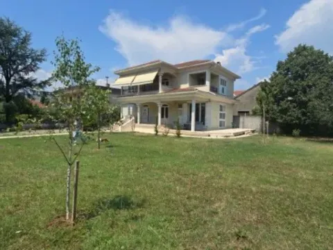  House for Rent, 254m2, Podgorica