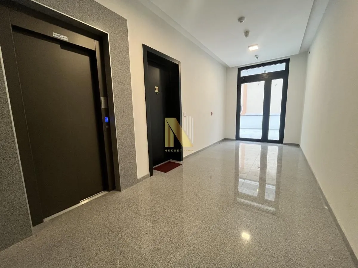 Prodaja, stan, 191m², Bulevar Evrope, Novi Sad Sve Podlokacije