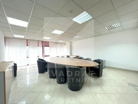 Rent, office space, 412m², Preko Morače, Podgorica - image 5