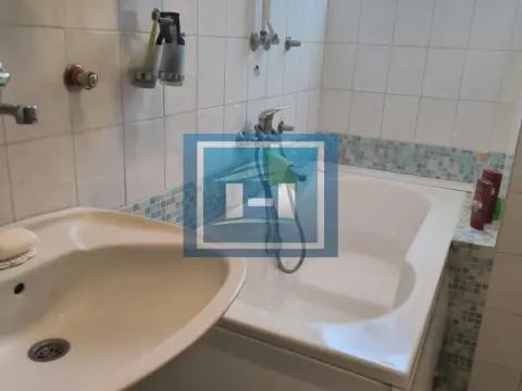 Prodaja, trosoban stan, 98m², Centar, Ćuprija - image 27