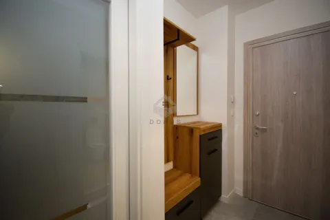 Rent, one bedroom apartment, 49m², Central Point, Podgorica - image 9