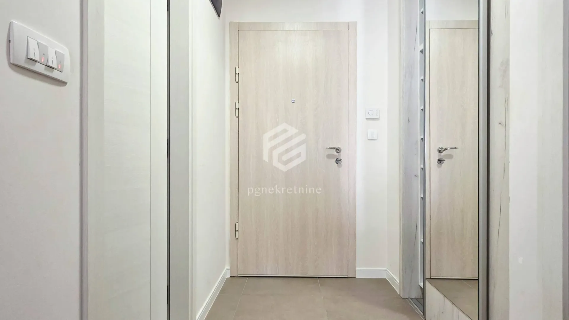 Rent, one bedroom apartment, 41m², Pobrežje, Podgorica